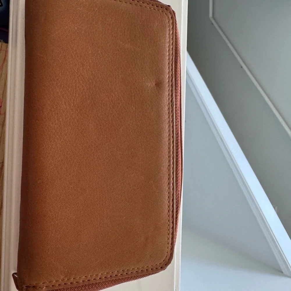 Elegant Brown Leather Women's Wallet